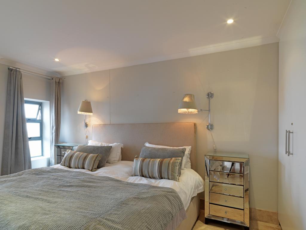 Surferscorner Self Catering Apartments Muizenberg Dış mekan fotoğraf