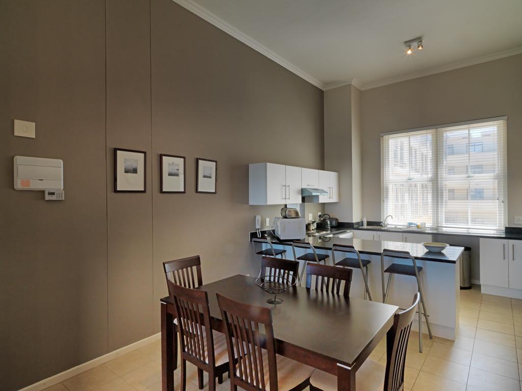 Surferscorner Self Catering Apartments Muizenberg Dış mekan fotoğraf