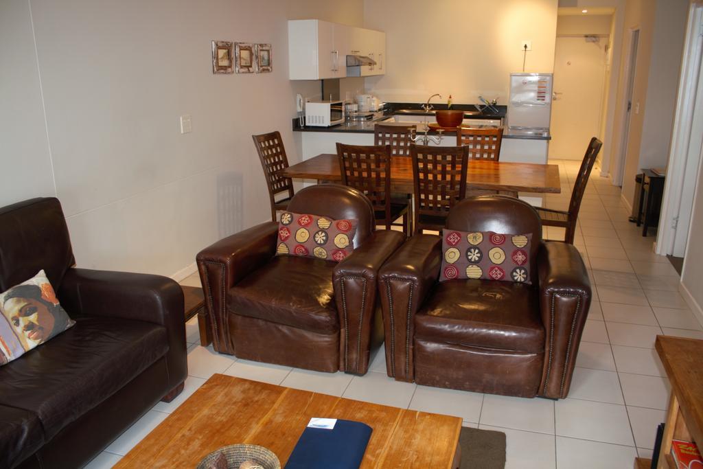 Surferscorner Self Catering Apartments Muizenberg Dış mekan fotoğraf