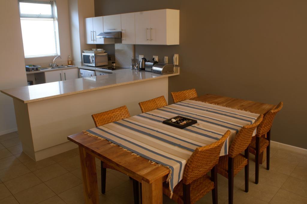 Surferscorner Self Catering Apartments Muizenberg Dış mekan fotoğraf